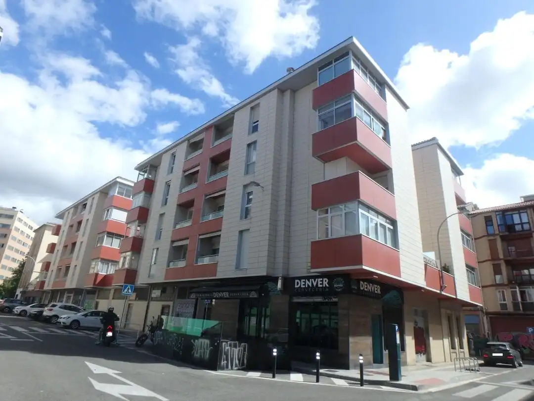 Flat with terrace for sale in Rochapea, imagen 2