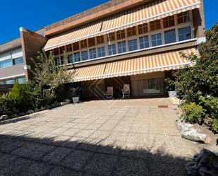 Exterior view of Single-family semi-detached for sale in  Madrid Capital  with Air Conditioner