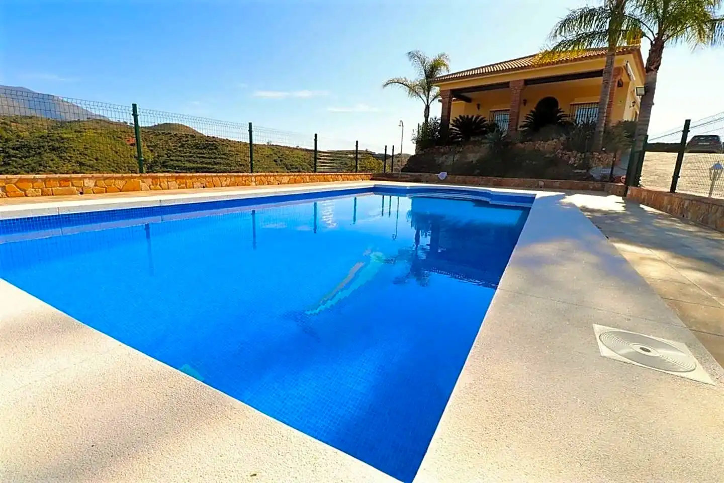 Piscina de Casa o chalet de alquiler en Mijas con Aire acondicionado, Jardín privado y Terraza