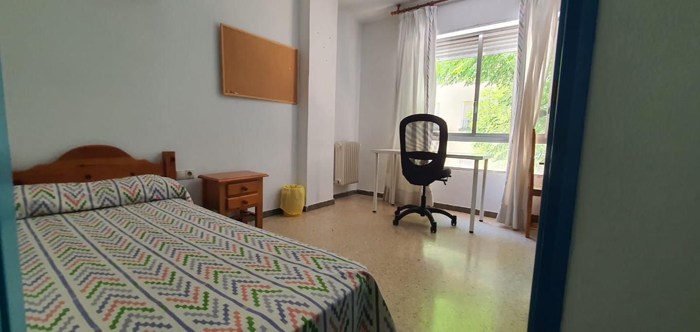 Dormitori de Estudi de lloguer en  Granada Capital amb Calefacció