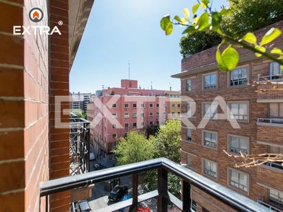 Vista exterior de Pis de lloguer en  Madrid Capital amb Aire condicionat, Calefacció i Balcó