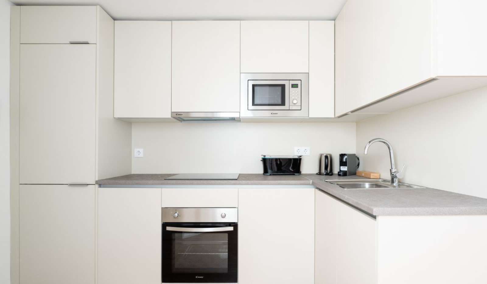 Cuina de Casa o xalet per a compartir en  Madrid Capital amb Aire condicionat i Terrassa