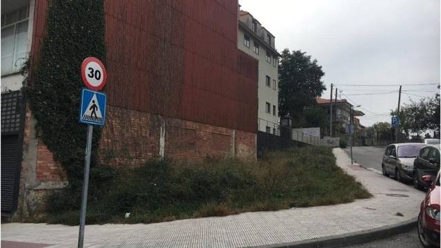 Terreno residencial en Venta en Avenida de Galicia en Coiro