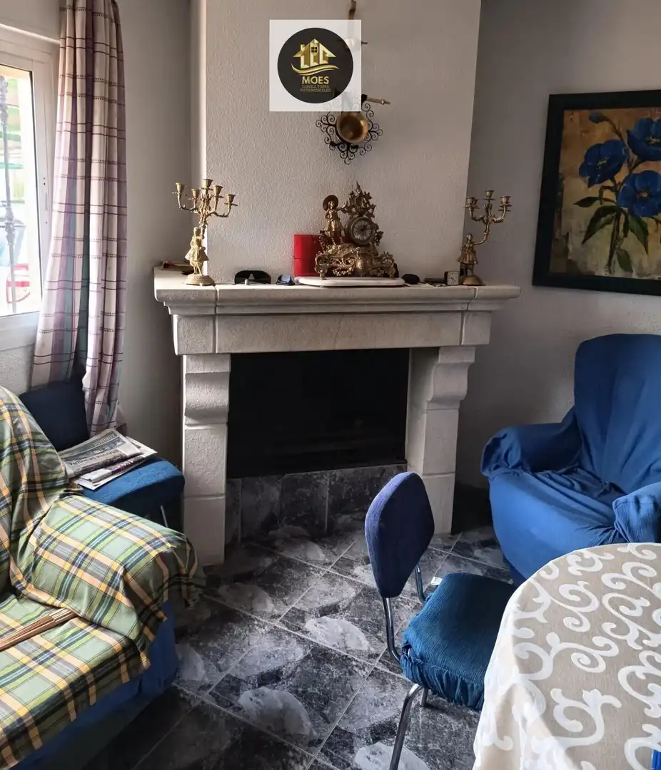 Sala d'estar de Casa o xalet en venda en  Jaén Capital amb Calefacció, Traster i Piscina