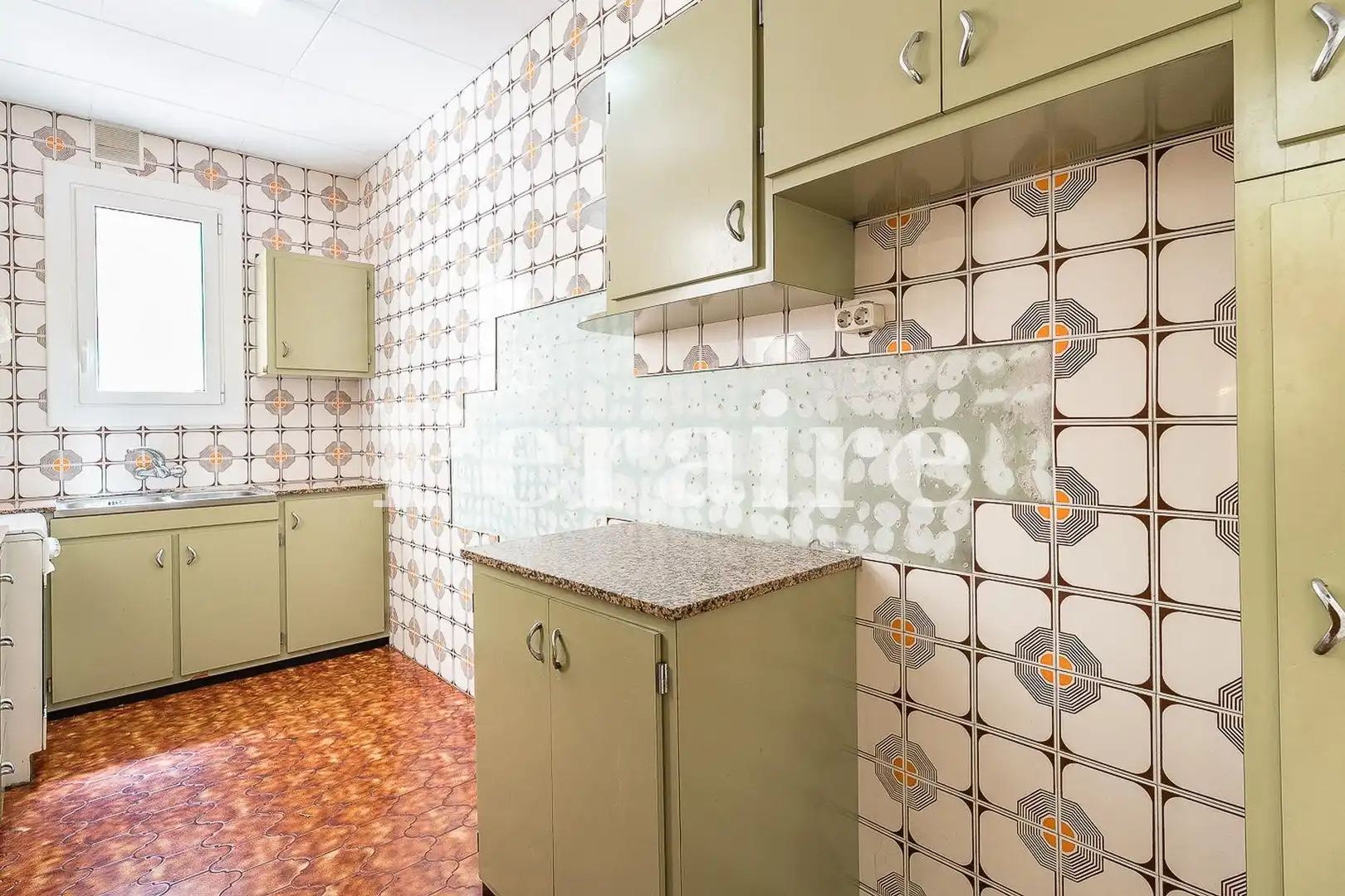Küche von Wohnung zum Verkauf in Barcelona mit Klimaanlage, Heizung und Parkett