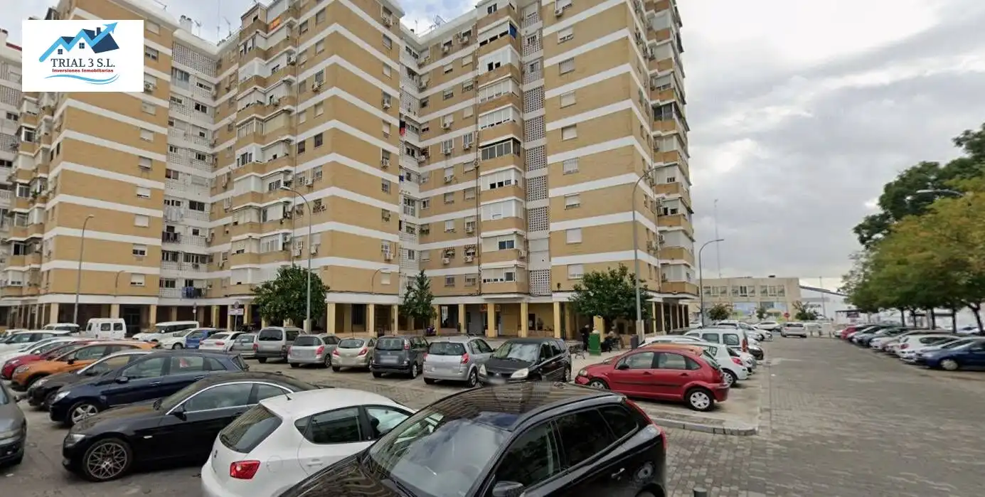 Vista exterior de Pis en venda en Sevilla