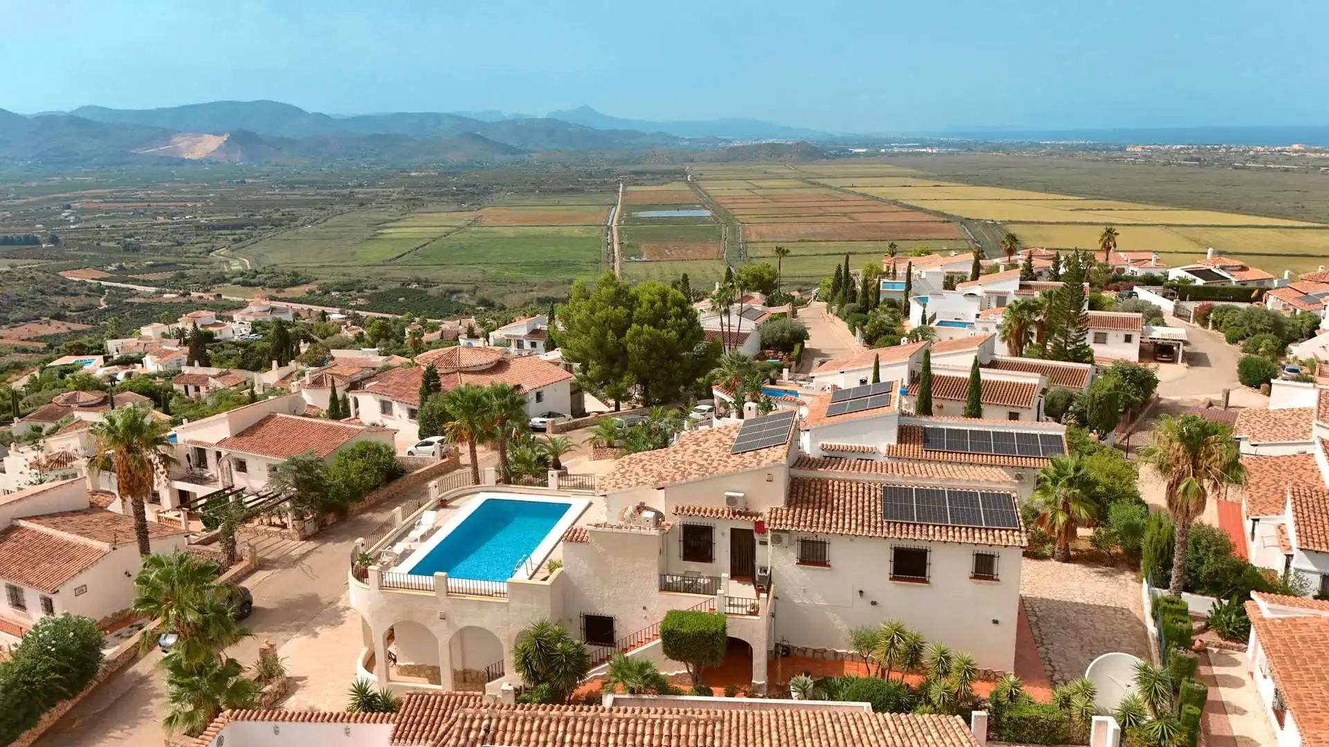 Vista exterior de Casa o xalet en venda en Pego amb Aire condicionat, Calefacció i Jardí privat