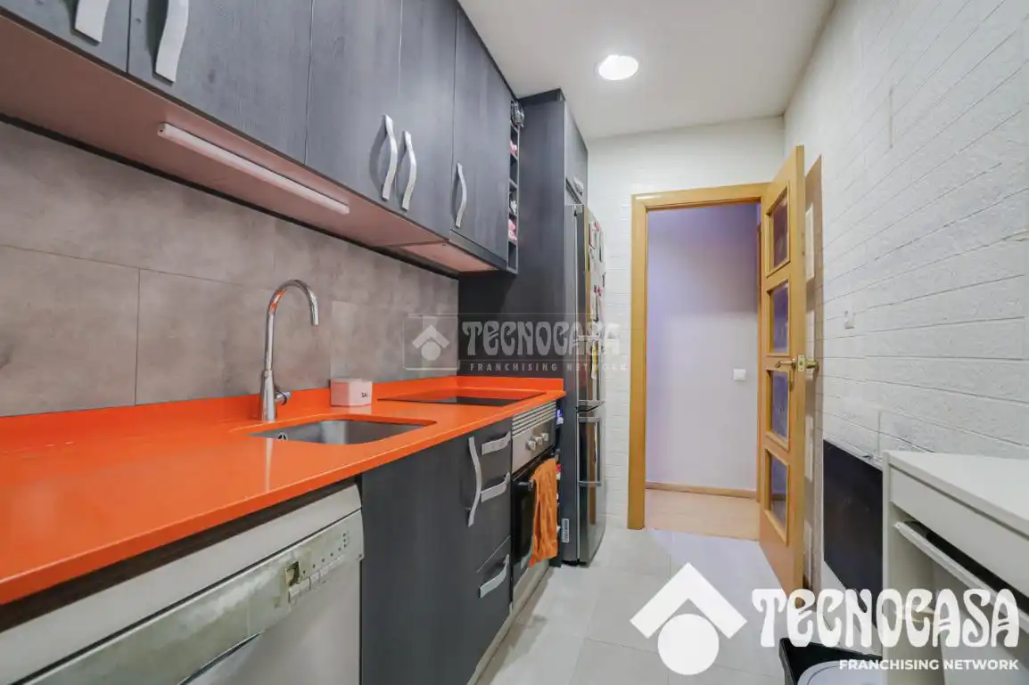 Cuina de Pis en venda en Barcelona amb Aire condicionat, Calefacció i Parquet