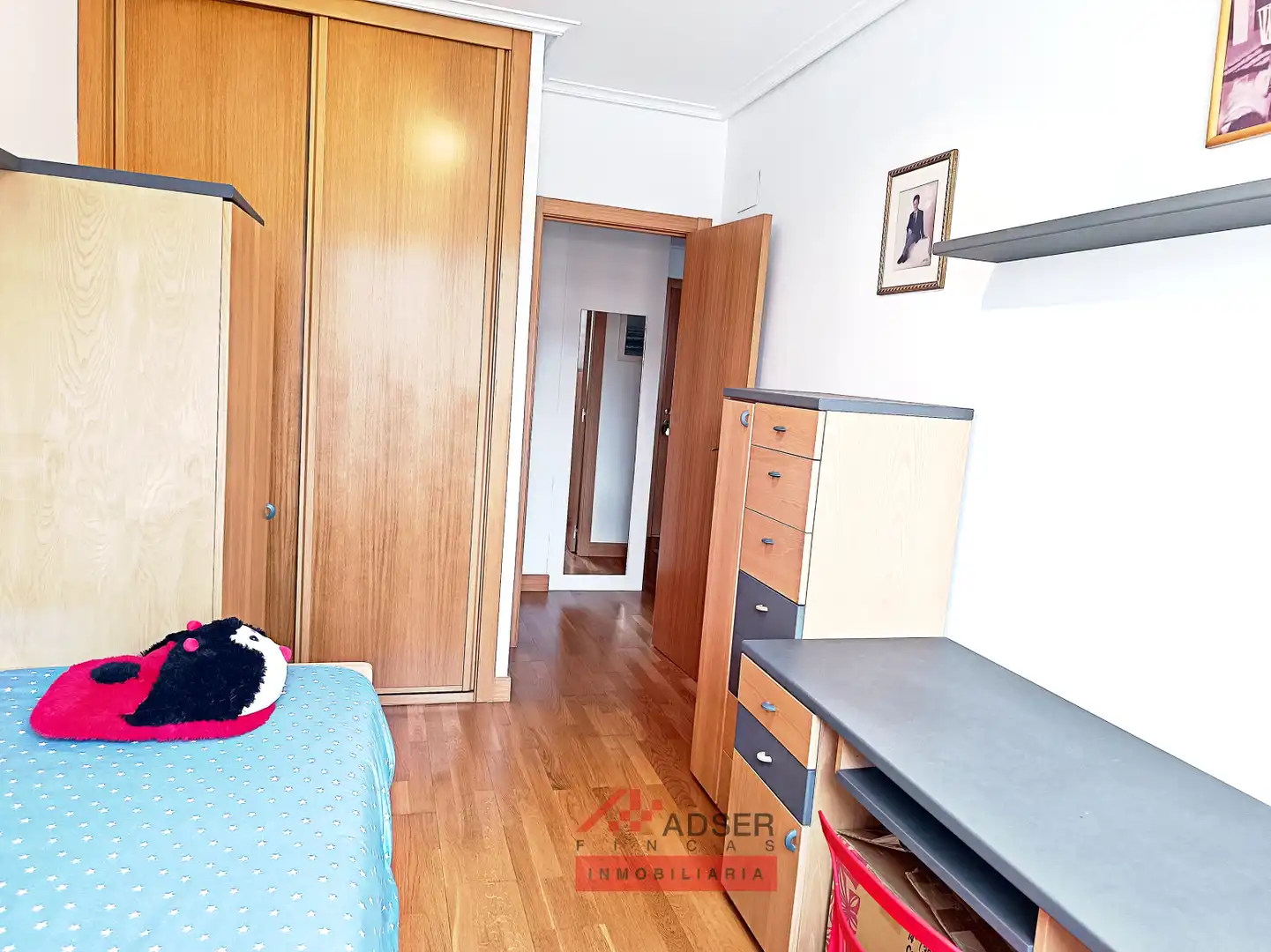 Dormitori de Pis en venda en Lardero amb Calefacció, Parquet i Terrassa