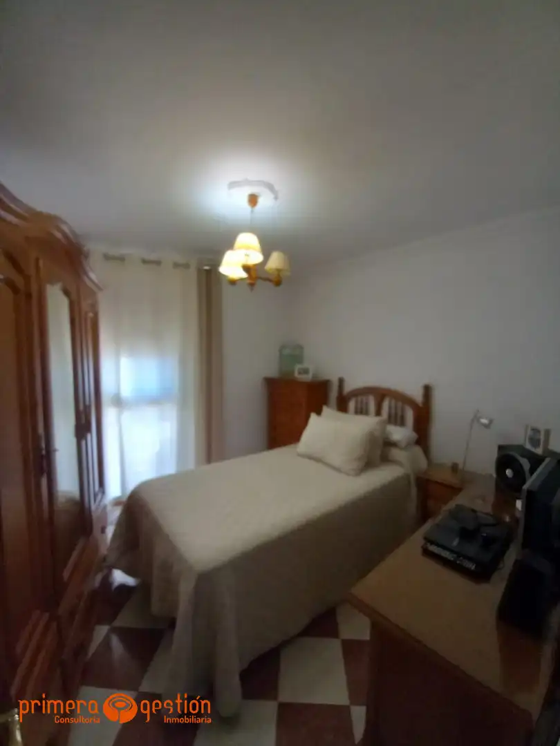 Wohnung mit Terrasse zum Verkauf in Lora del Río, imagen 3