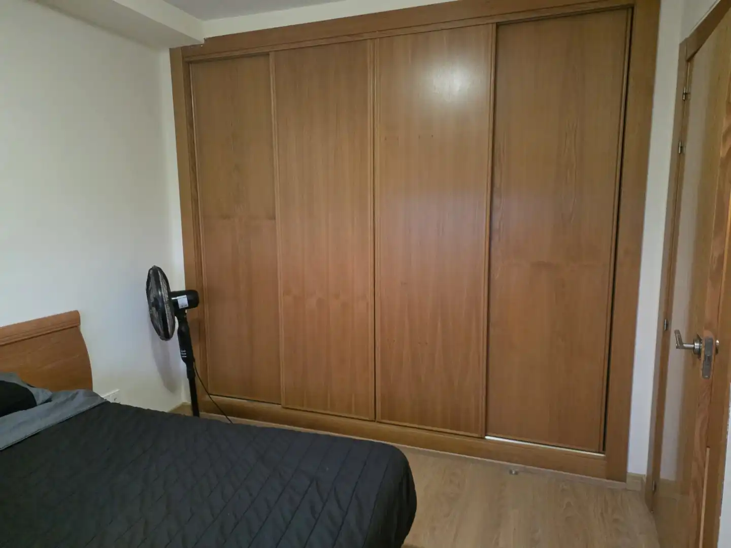 Habitación de Apartamento en venta en Ciudad Real con Aire acondicionado, Trastero y Amueblado