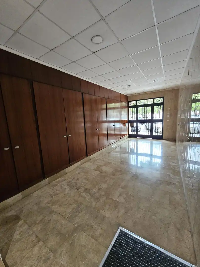 Flat for sale in Valencia  with Air Conditioner, Furnished and Balcony