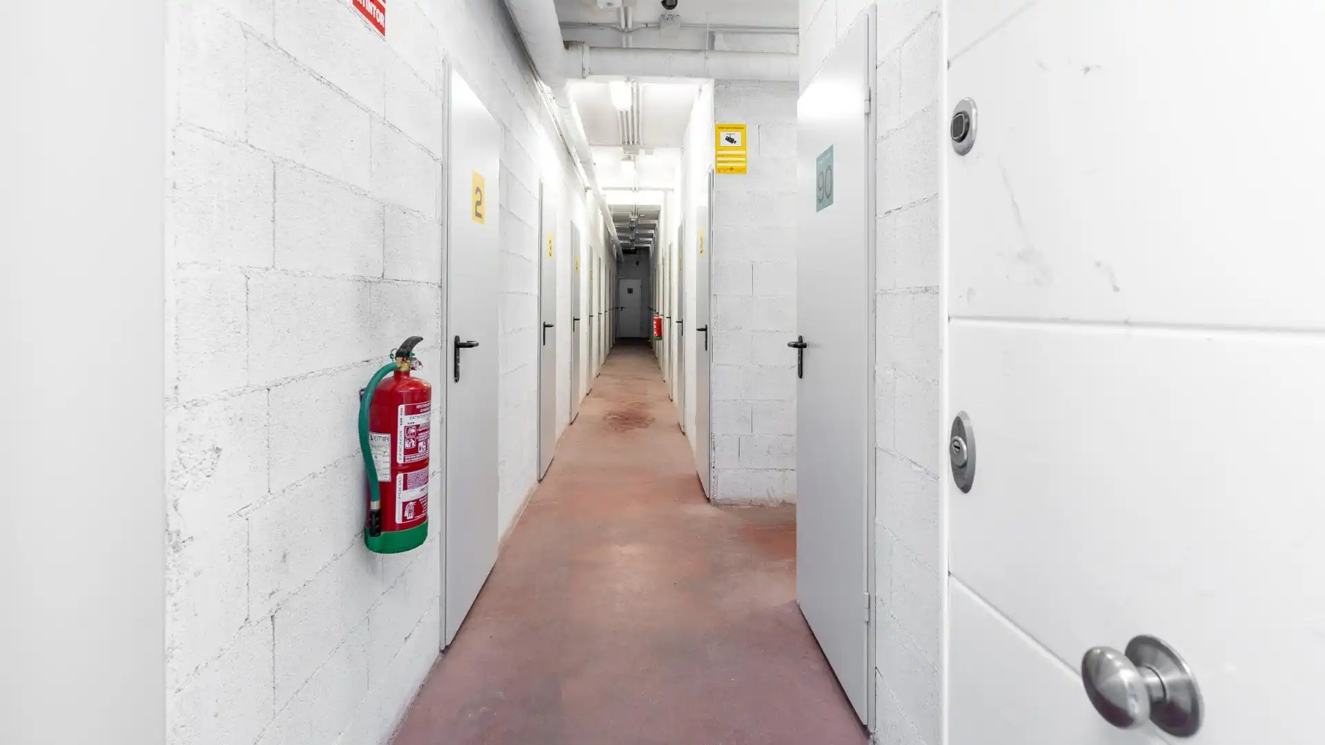 Storage room for sale in  Granada Capital