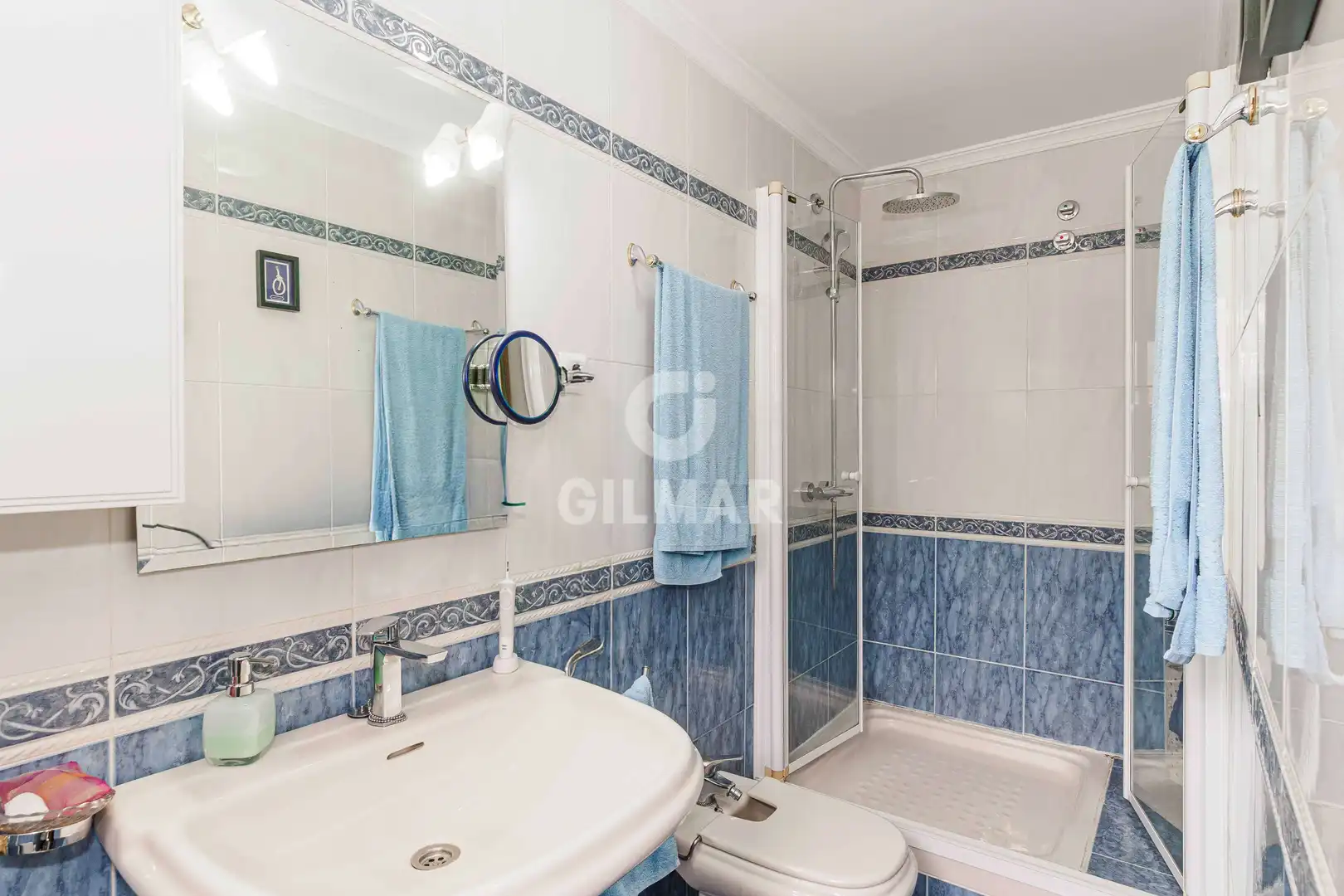Bathroom of Flat for sale in Sevilla  with Heating