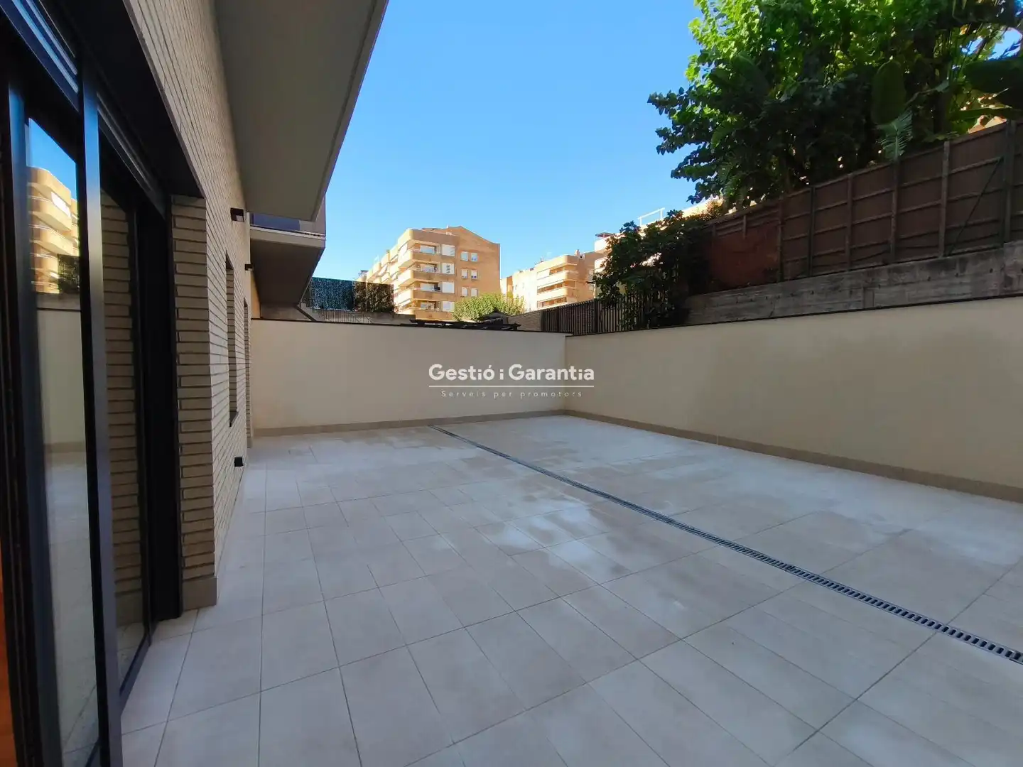 Erdgeschoss zum Verkauf in Cornellà de Llobregat, Barcelona