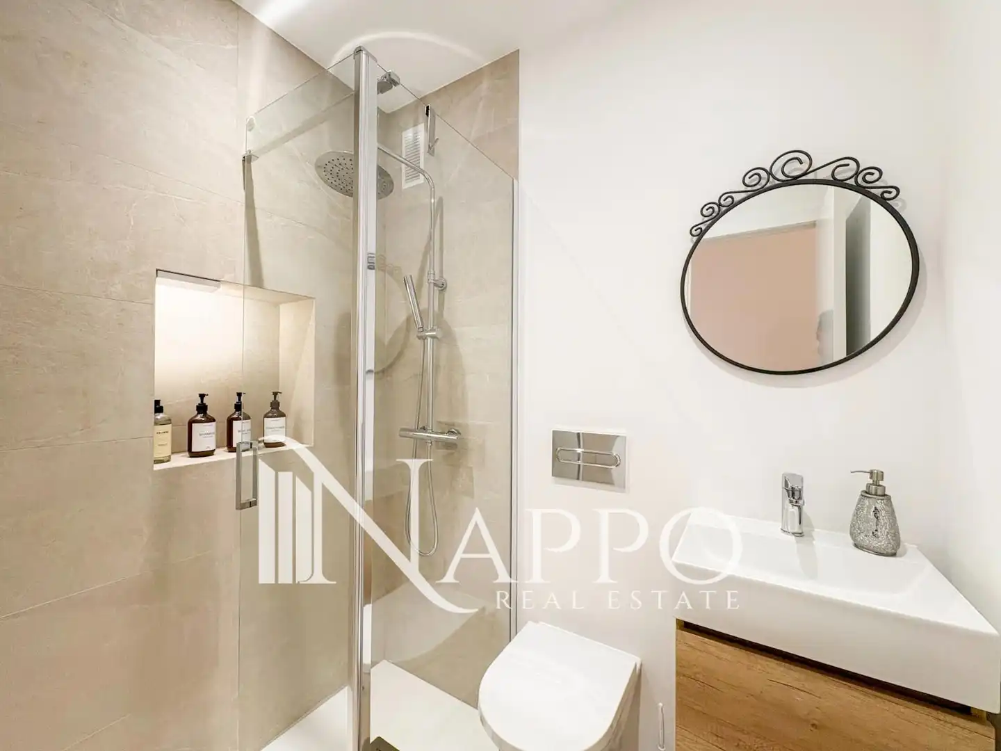 Bathroom of Flat for rent in  Palma de Mallorca  with Air Conditioner, Heating and Terrace