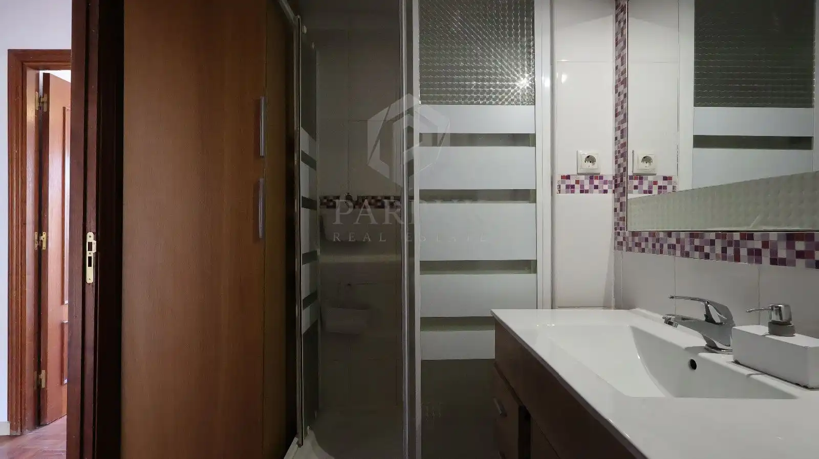 Bathroom of Attic for sale in Alcorcón  with Terrace, Swimming Pool and Community pool