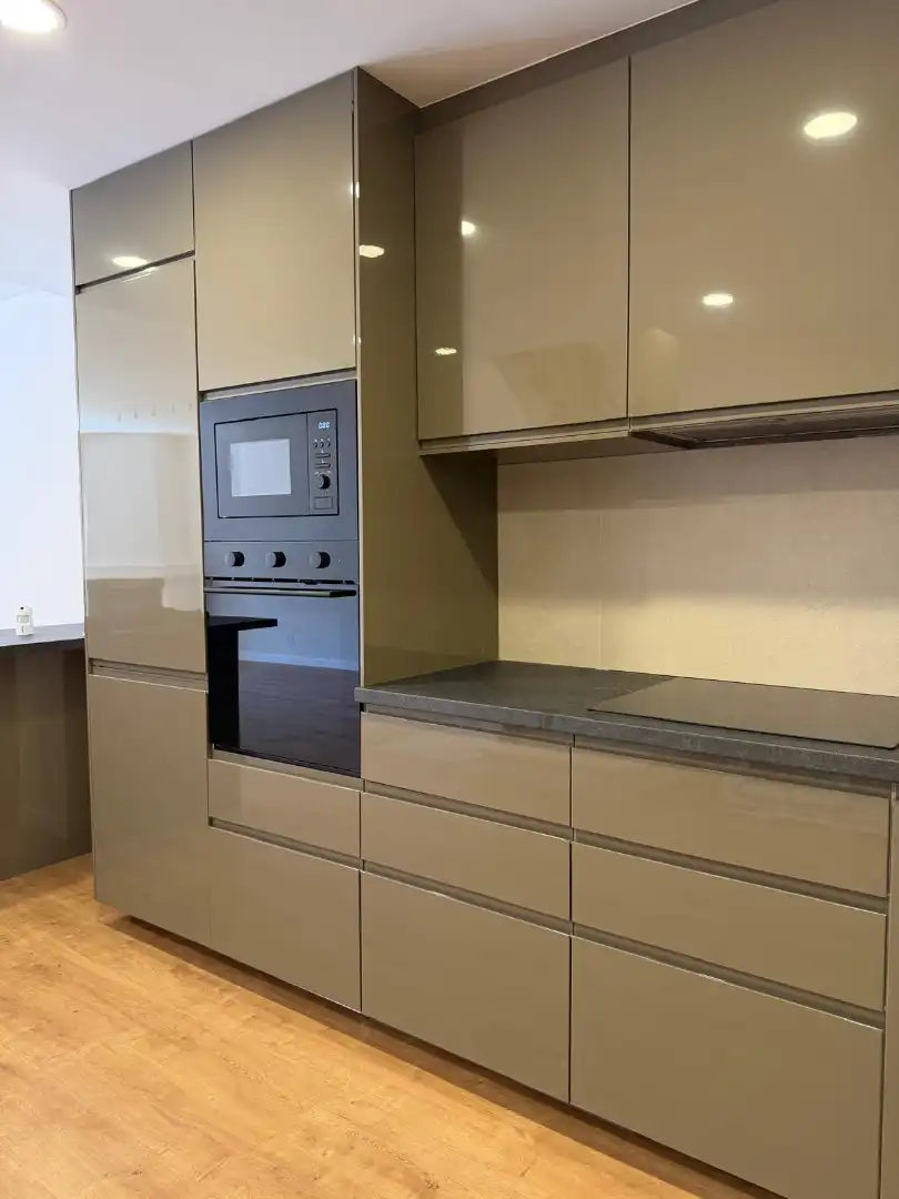 Cocina de Casa adosada de alquiler en Vilassar de Mar con Aire acondicionado, Calefacción y Jardín privado