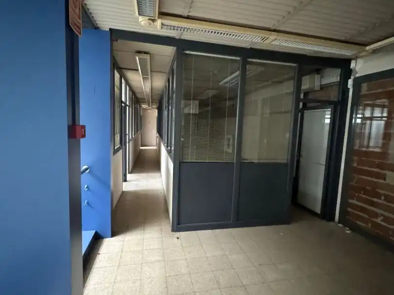 Nave industrial en venta en Carrer Besalú 4, imagen 43