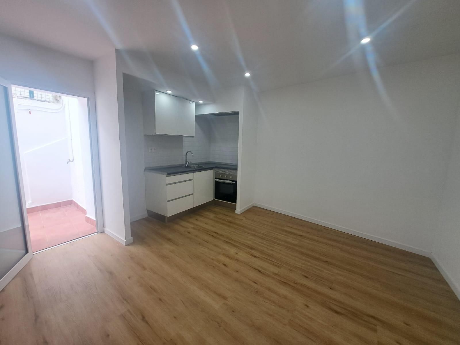 Kitchen of Single-family semi-detached for sale in Pineda de Mar  with Heating, Private garden and Parquet flooring