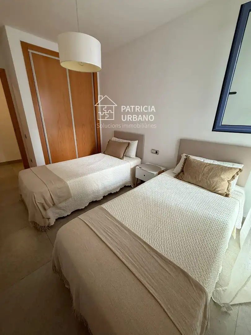 Habitación de Piso de alquiler en Cambrils con Aire acondicionado, Calefacción y Terraza