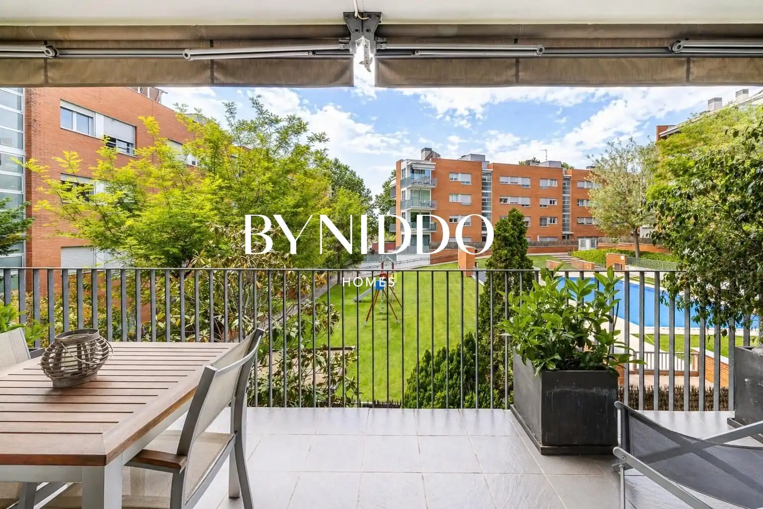 Garden of Flat for sale in Sant Cugat del Vallès  with Air Conditioner, Private garden and Parquet flooring