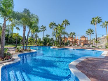 Casa a schiera con piscina in affitto a Benamara - Atalaya