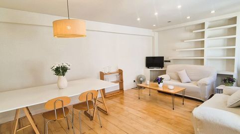 Foto 2 de Piso en venta en Calle Monasterio de la Oliva, 19, San Juan, Pamplona / Iruña