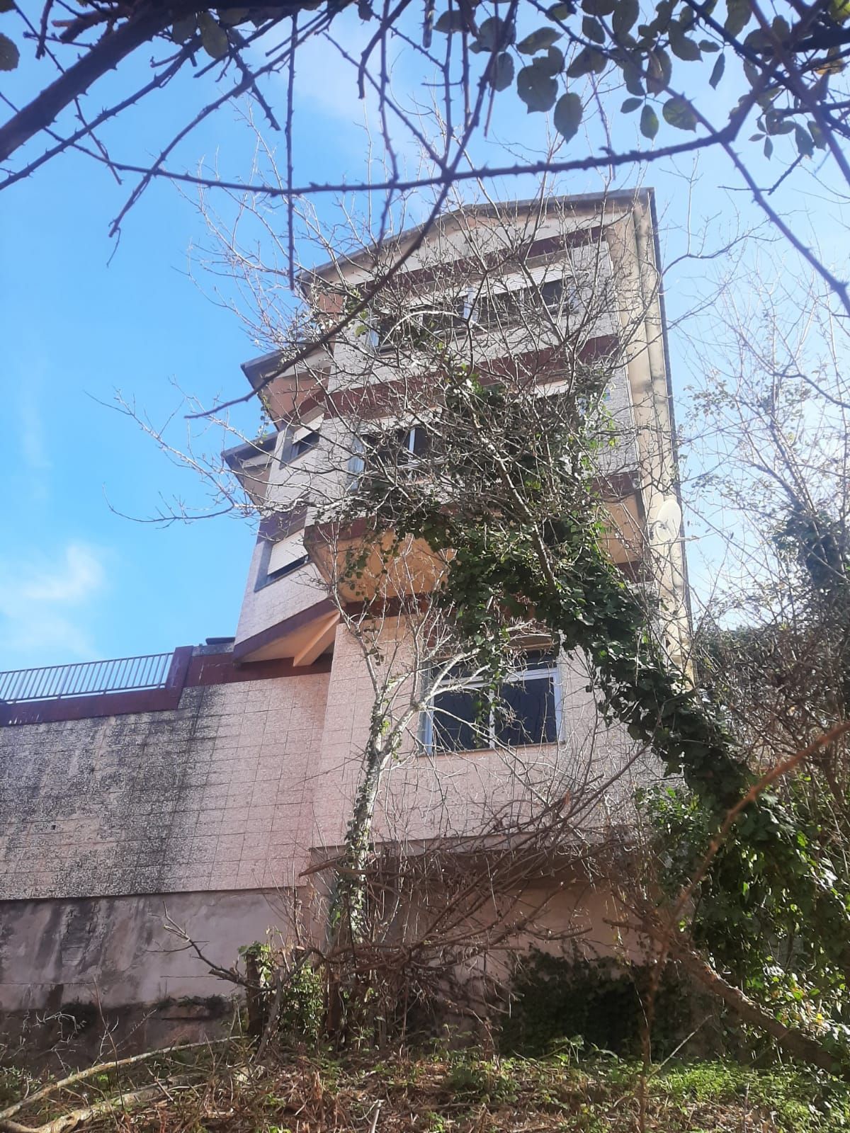 Exterior view of House or chalet for sale in Vigo   with Parquet flooring and Internet