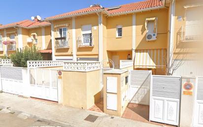 Exterior view of Single-family semi-detached for sale in Alovera  with Heating, Private garden and Terrace