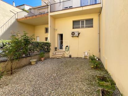 Garden of Single-family semi-detached for sale in Girona Capital  with Air Conditioner, Heating and Private garden