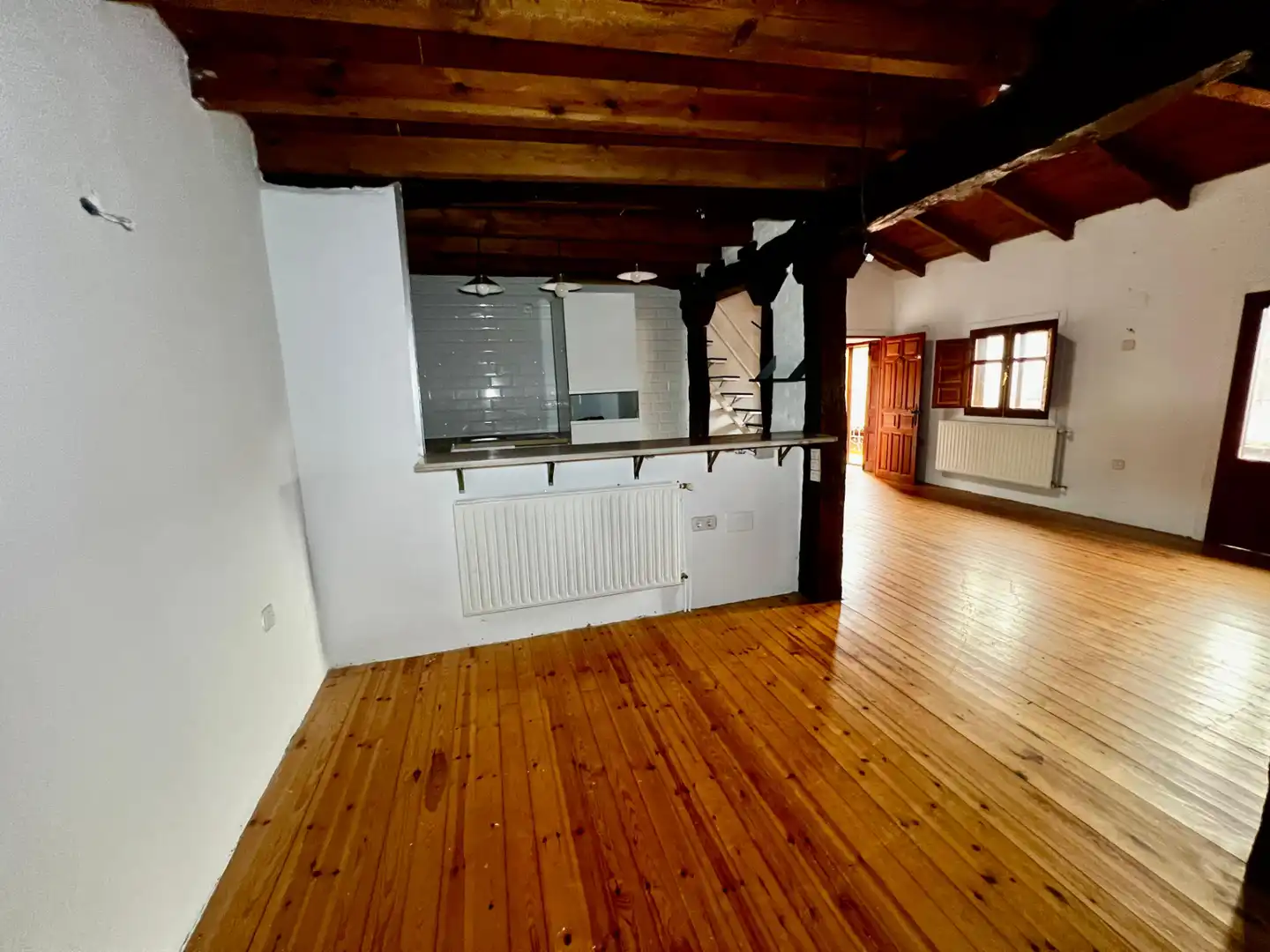 Cocina de Edificio en venta en Valle de Valdelucio