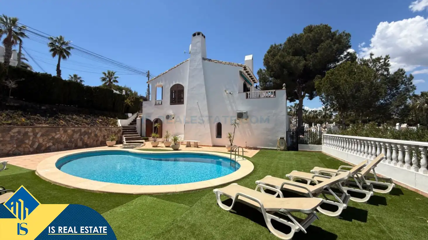 Villa mit Pool zum Verkauf in Orihuela Costa