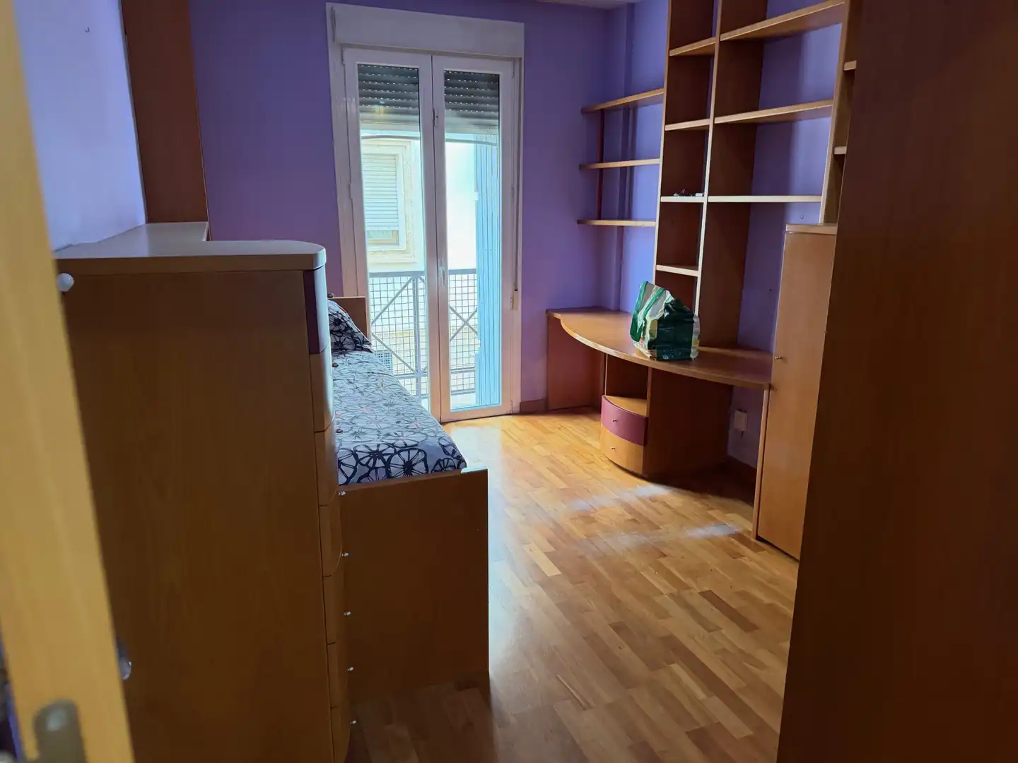 Schlafzimmer von Wohnung zum Verkauf in Almería mit Klimaanlage, Parkett und Möbliert