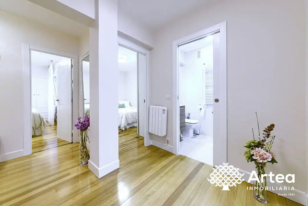 Bedroom of Flat for sale in Bilbao   with Heating