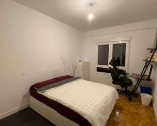 Bedroom of Flat to share in  Madrid Capital  with Air Conditioner and Terrace