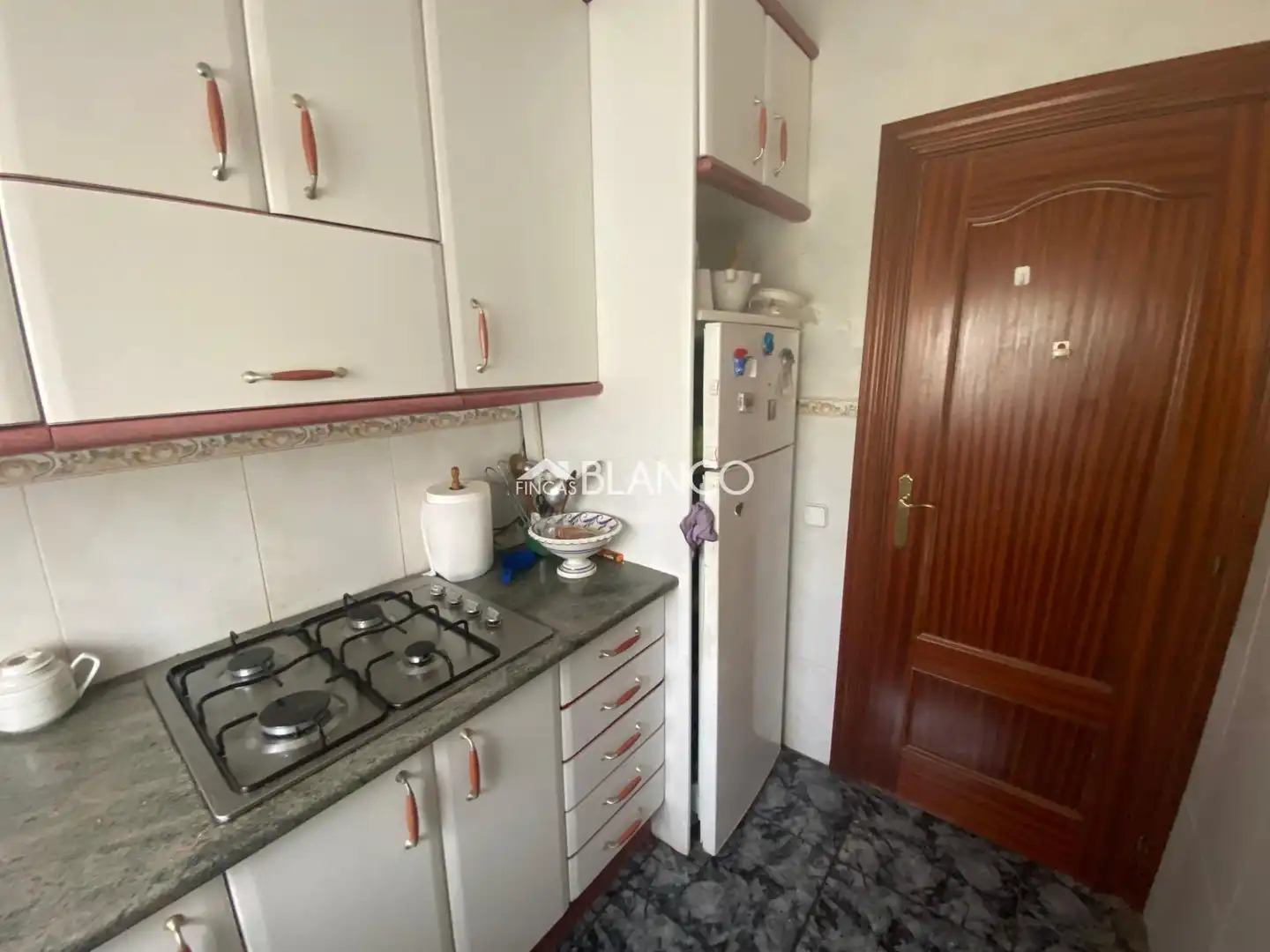 Cuina de Casa o xalet en venda en Piera amb Jardí privat, Moblat i Alarma