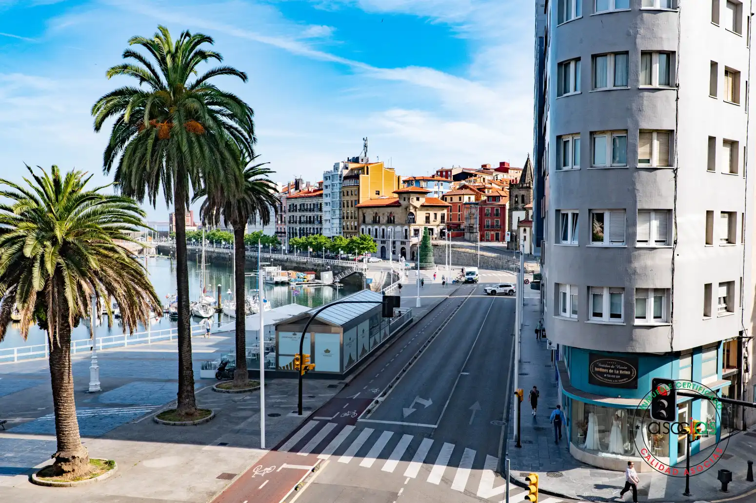 Vista exterior de Pis en venda en Gijón  amb Calefacció i Parquet