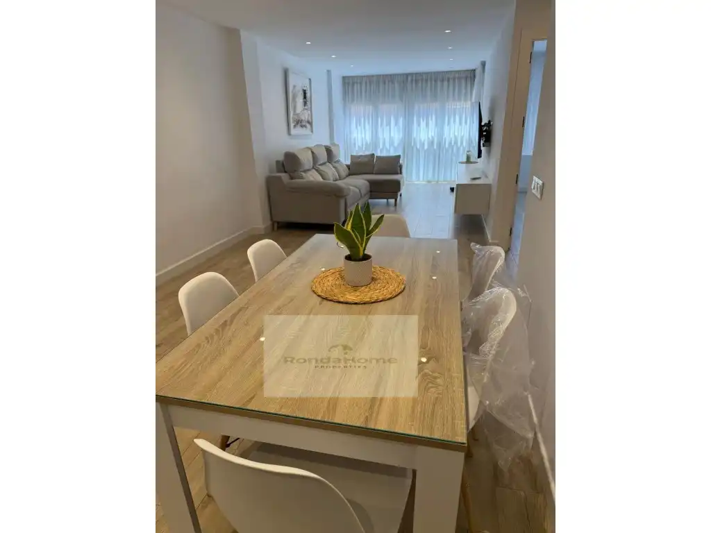 Wohnung zur Miete in Calle Camilo Jose Cela, Puerto Deportivo