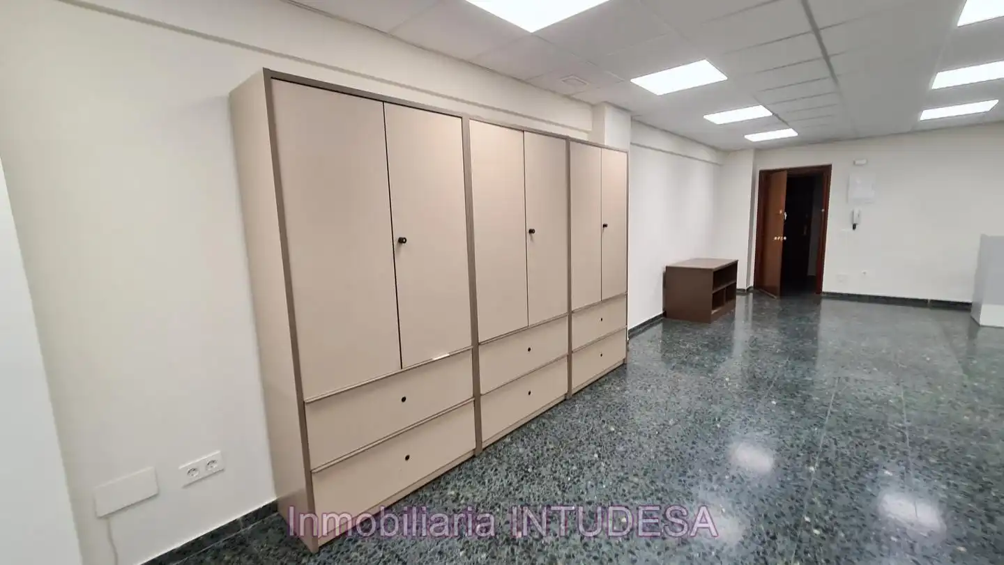 Büro zur Miete in Diaz Bravo, 1, Centro