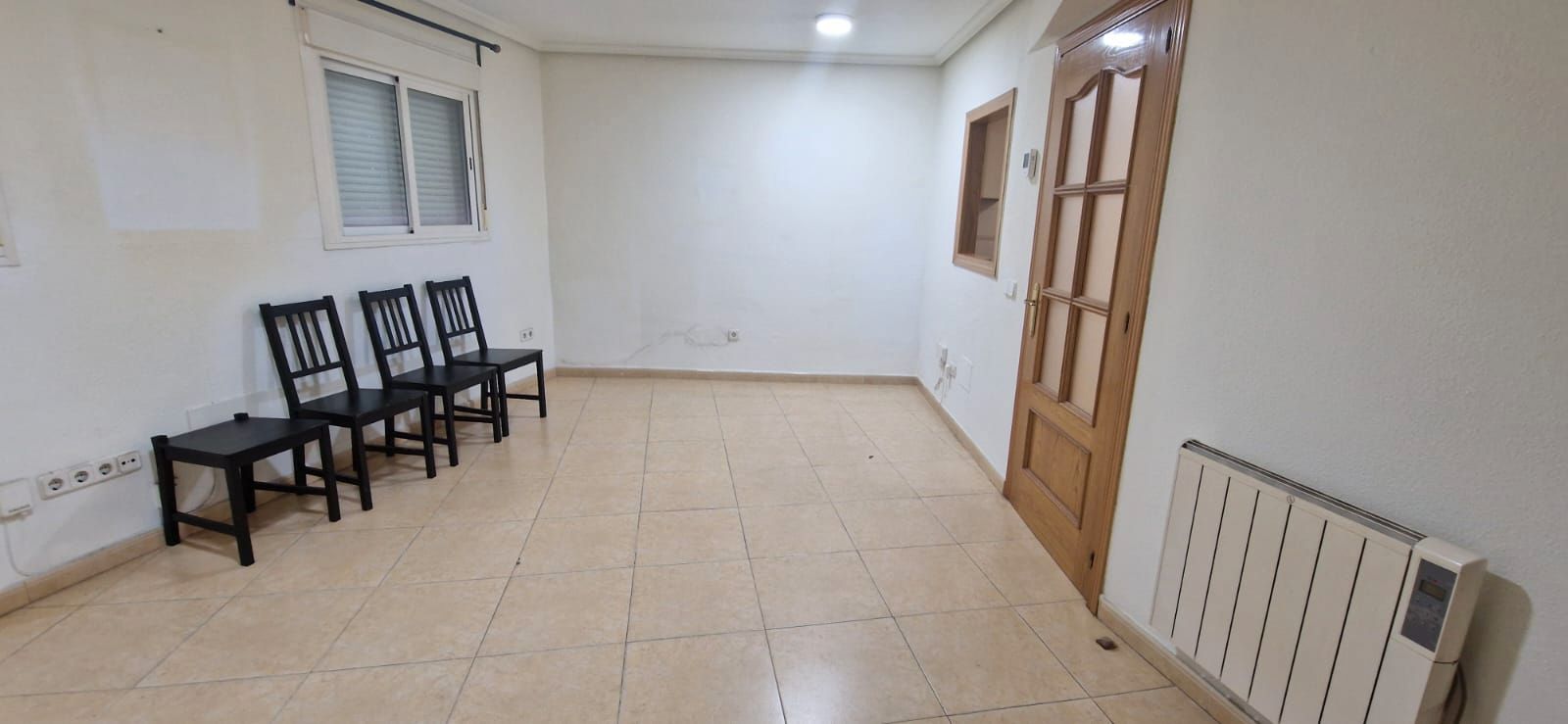 Flat for sale in  Madrid Capital  with Heating and Alarm