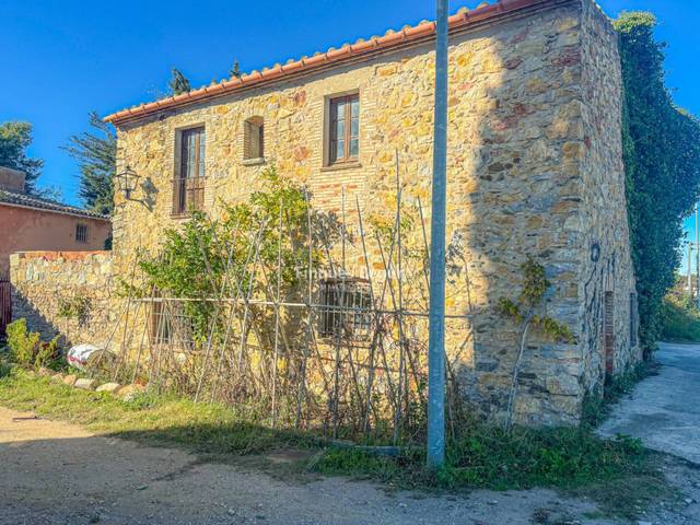 Finca rústica en Venta en Calle Sobirá en Llofriu