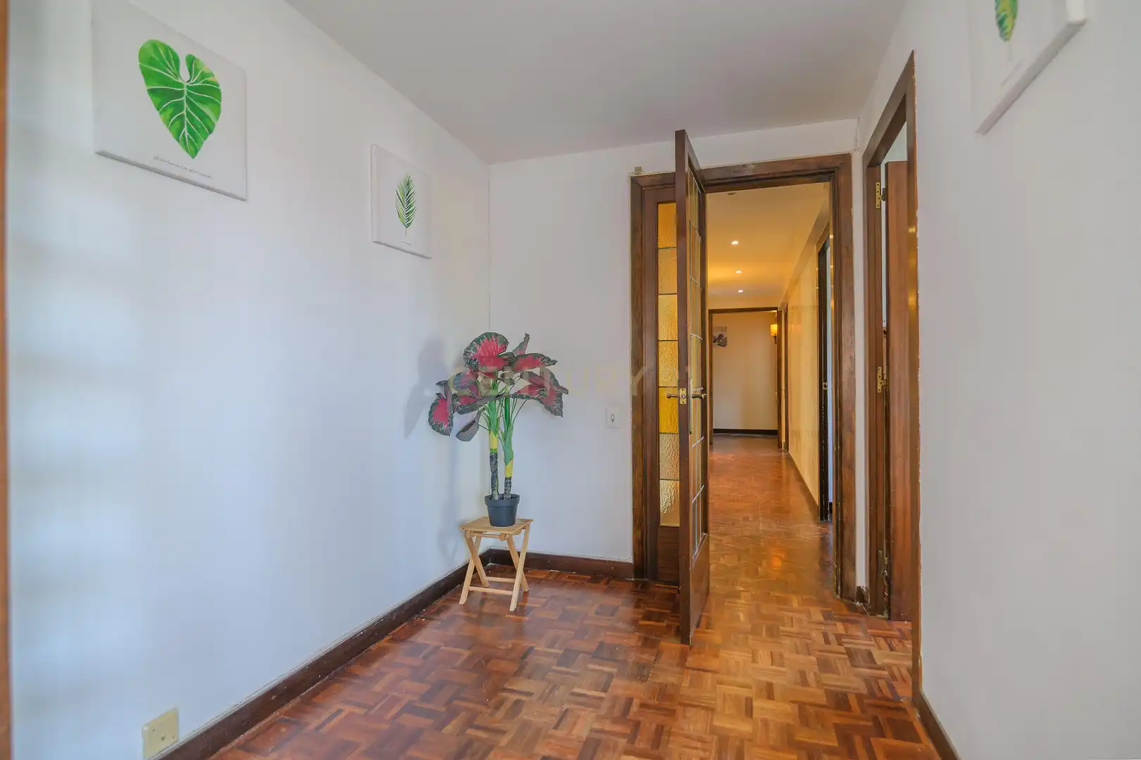 Wohnung zum Verkauf in Barcelona mit Klimaanlage, Ofen und Mikrowelle