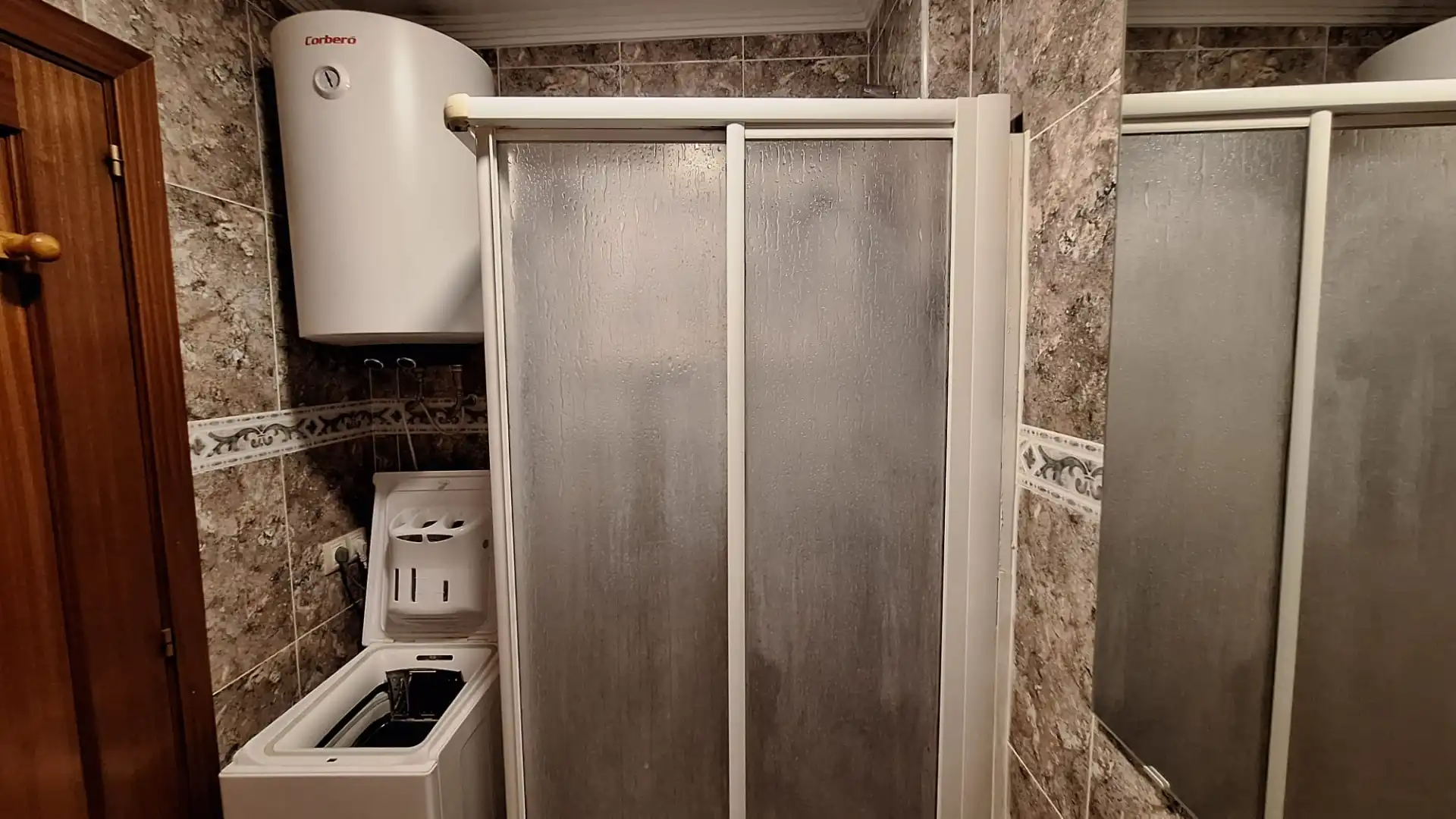 Baño de Estudio en venta en Benalmádena con Aire acondicionado, Terraza y Amueblado