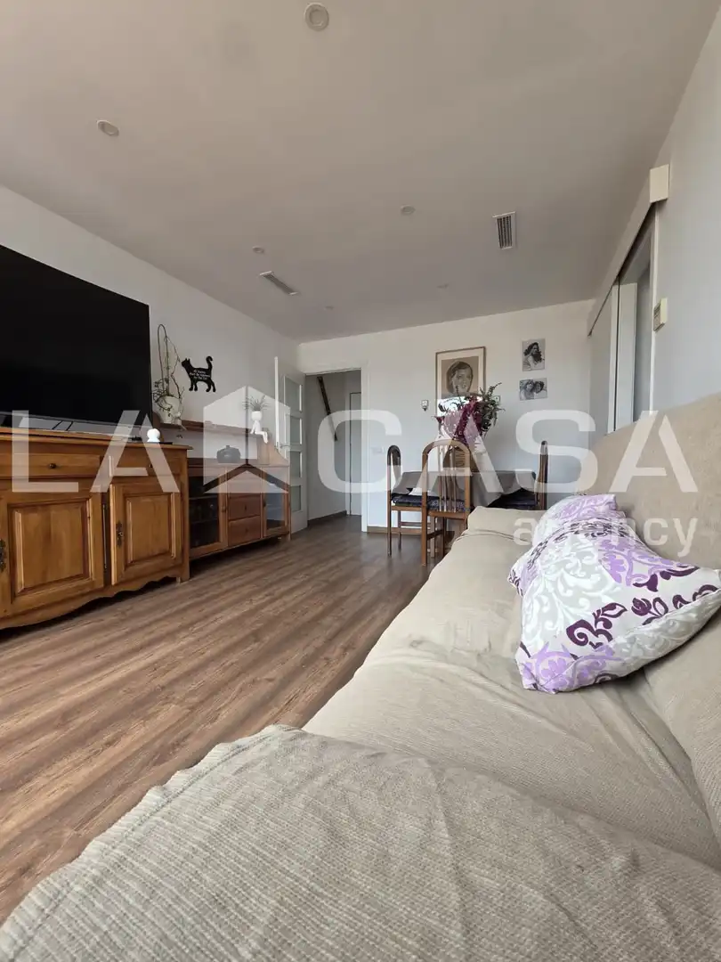 Wohnzimmer von Dachboden zum Verkauf in Barcelona mit Terrasse