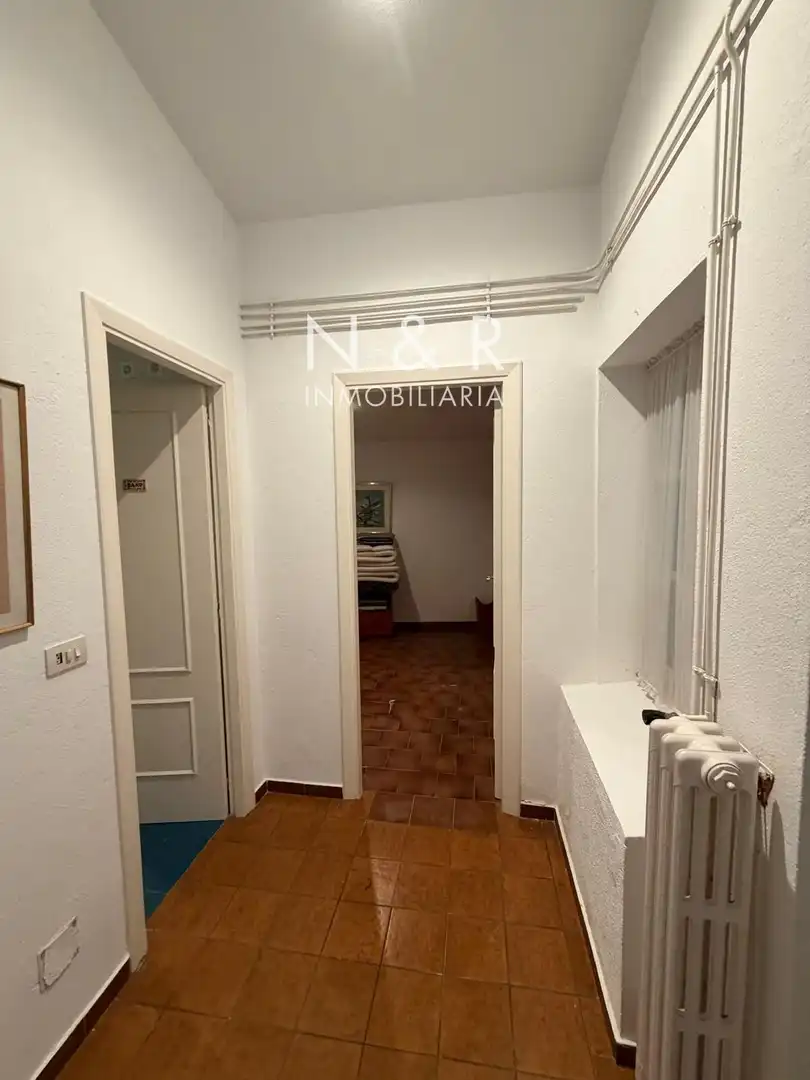 Dormitori de Casa o xalet en venda en Teo amb Calefacció i Moblat