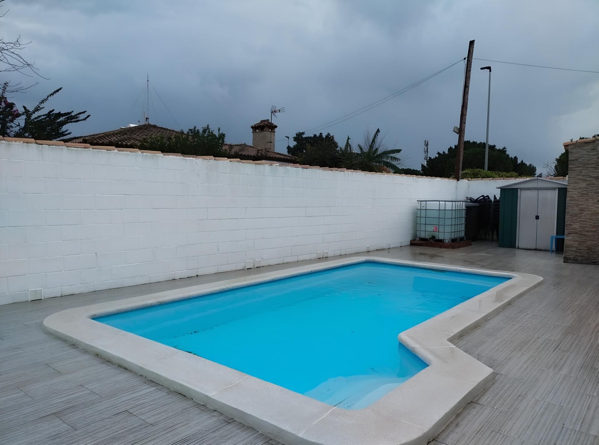Piscina de Casa o xalet en venda en Chiclana de la Frontera amb Piscina, Moblat i Alarma