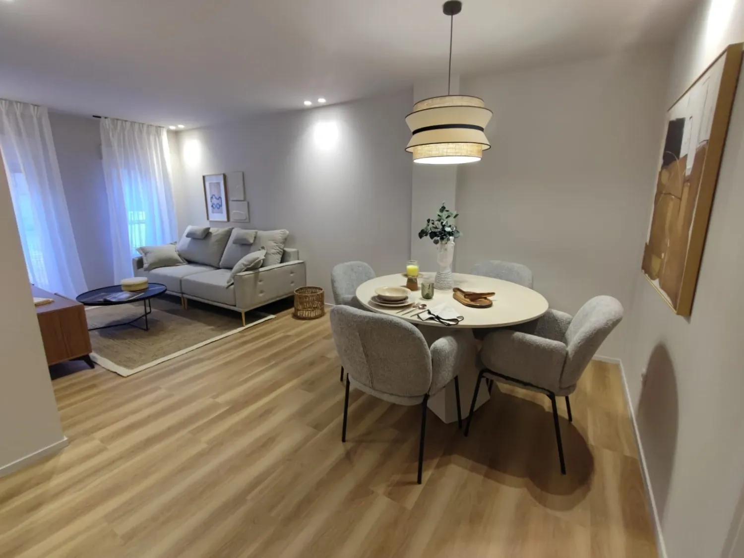 Menjador de Pis de lloguer en  Murcia Capital amb Aire condicionat, Calefacció i Moblat