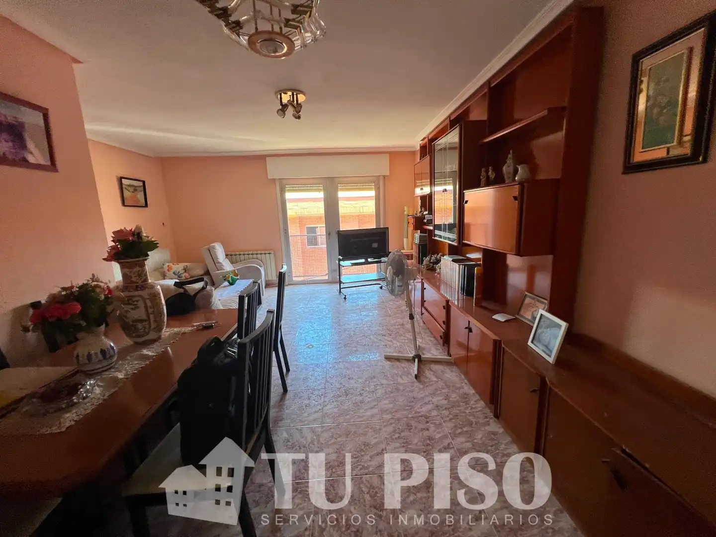 Sala de estar de Piso en venta en Madrid con Calefacción, Terraza y Amueblado
