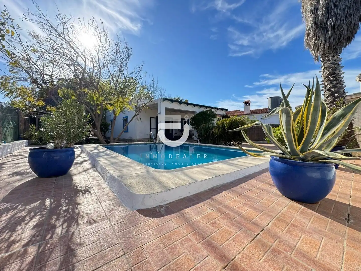 Vista exterior de Casa o chalet en venta en Daimús con Jardín privado, Terraza y Piscina